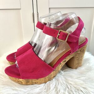 American Eagle Hot Pink *Barbiecore* Fabric Cork Bed Strappy Sandals Size 8.5